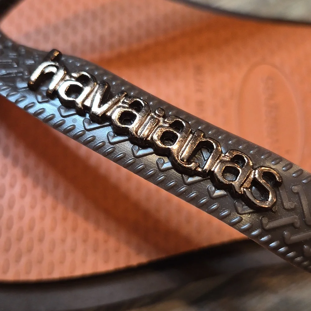 Havaianas Top Square Fusion Flip Flops, Size 7 - Picture 2 of 10